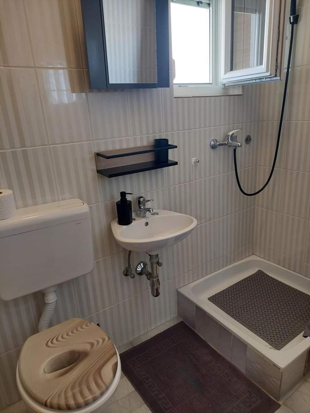 Apartmani Suhi Brod Medulin Luaran gambar