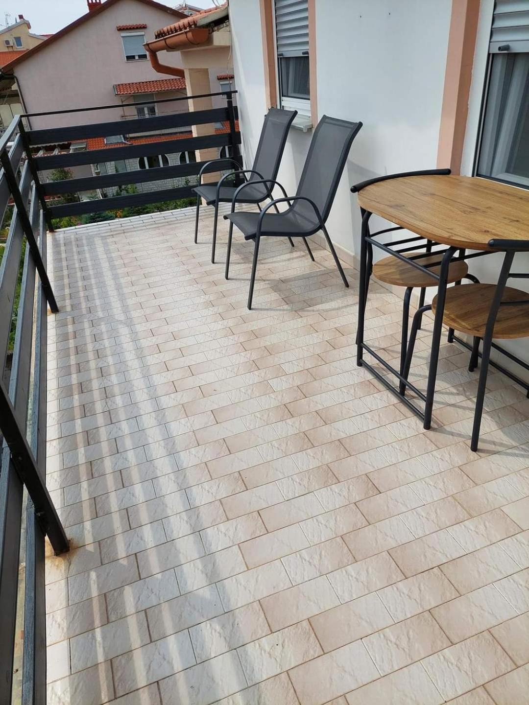 Apartmani Suhi Brod Medulin Luaran gambar