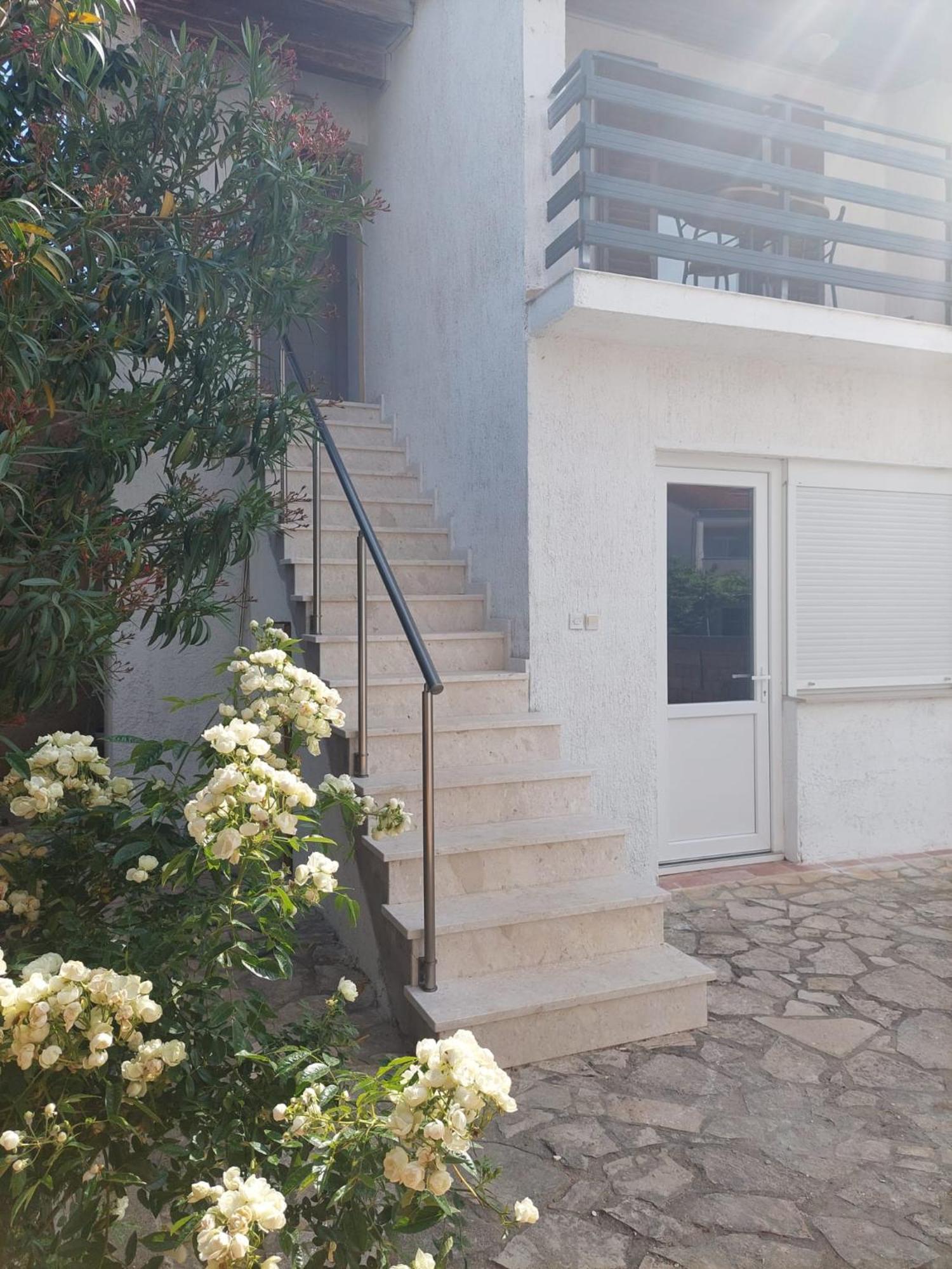 Apartmani Suhi Brod Medulin Luaran gambar
