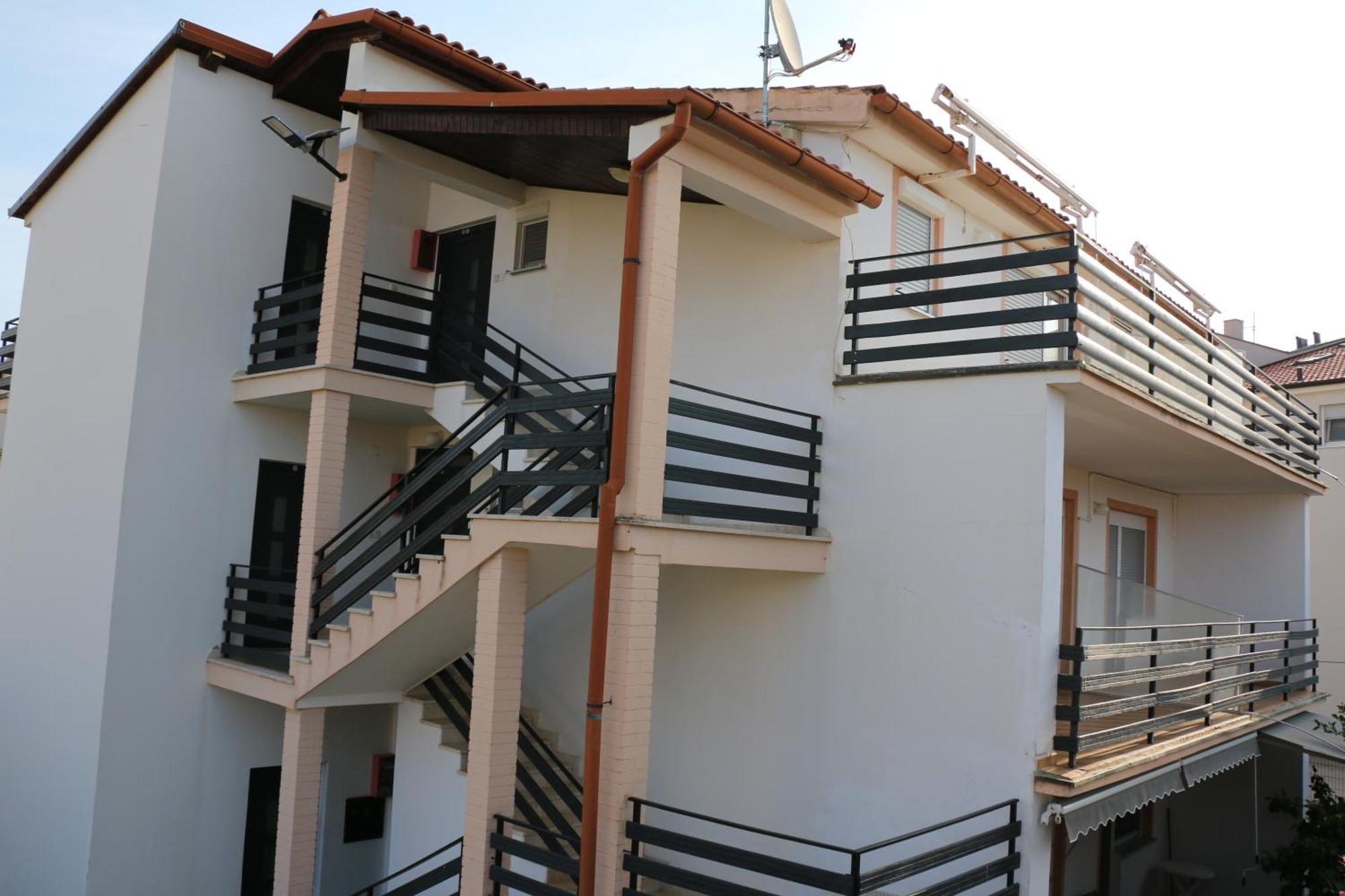 Apartmani Suhi Brod Medulin Luaran gambar